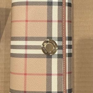 Burberry wallet